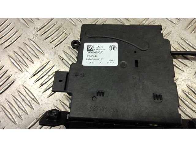 Zámek zadních dveří 505658050, 927776104   Alfa Romeo Stelvio 2020