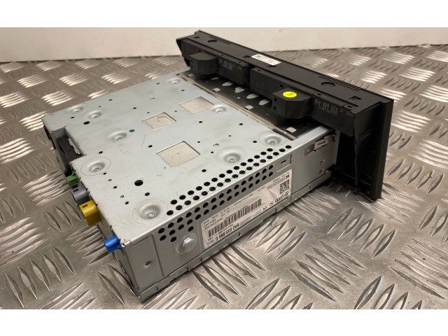 Радио/ проигрыватель CD/DVD / навигация 8R2035666C   Audi S5