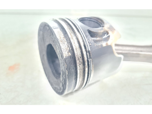 Поршень с шатуном bls Skoda Octavia Mk2 (1Z)