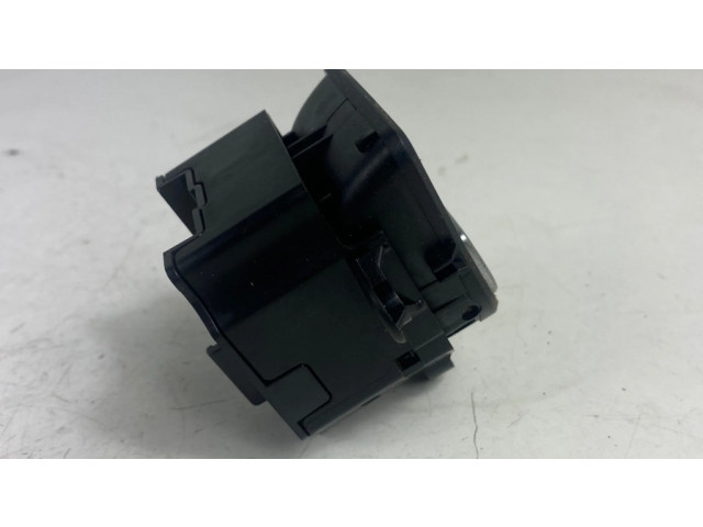 Включатель ручного тормоза