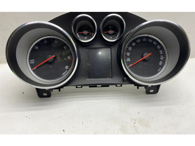 Přístrojová deska Opel Zafira C 2015 769166750U, 13460582