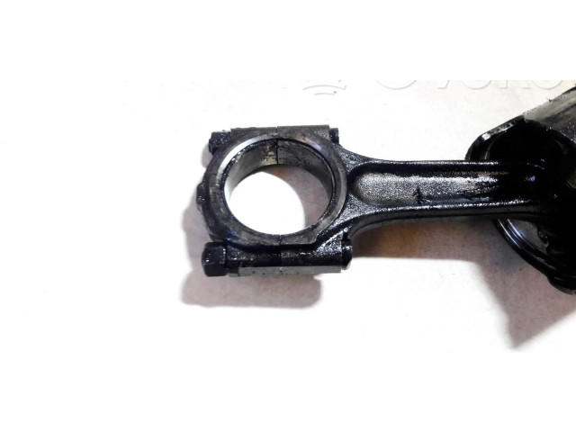 Поршень с шатуном Citroen Xsara Picasso для дизельного двигателя 2.0