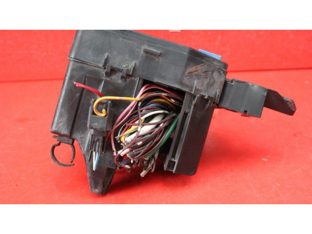 Pojistková skříňka Suzuki Swift II 2013