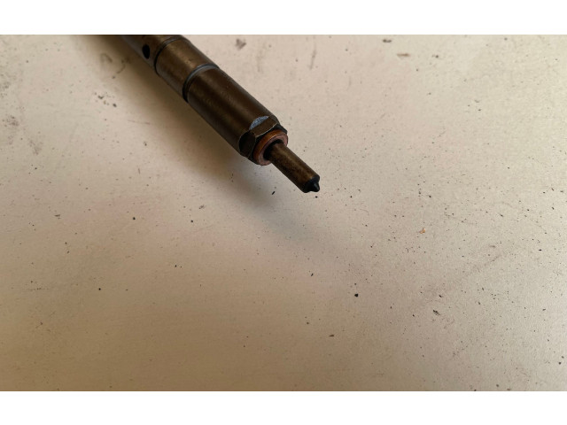 Форсунка 059130202F    Audi A6 S6 C5 4B   