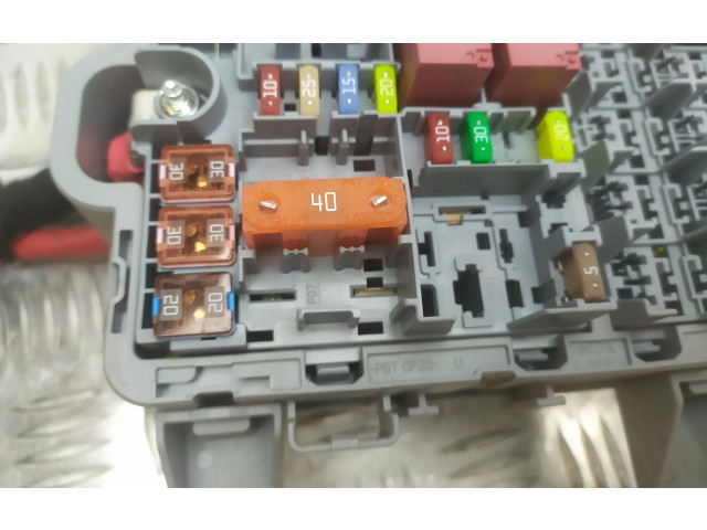   Pojistková skříňka BEZPIECZNIKOW   Alfa Romeo Stelvio 2020