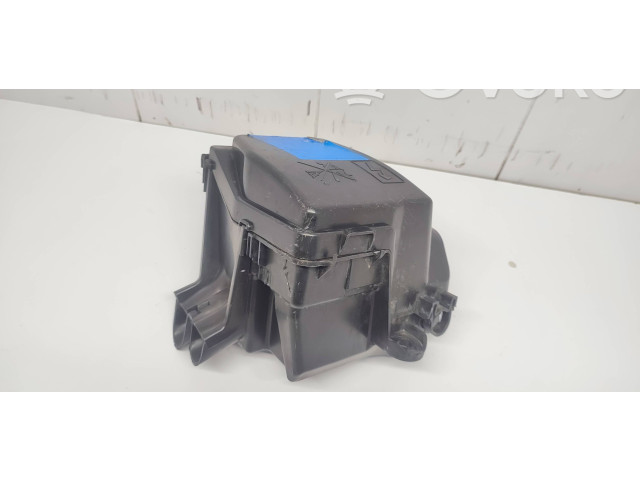 Блок предохранителей 243804185R, 243826085R Renault Clio IV