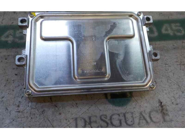 Блок управления двигателя 1613425780   Citroen C-Elysée