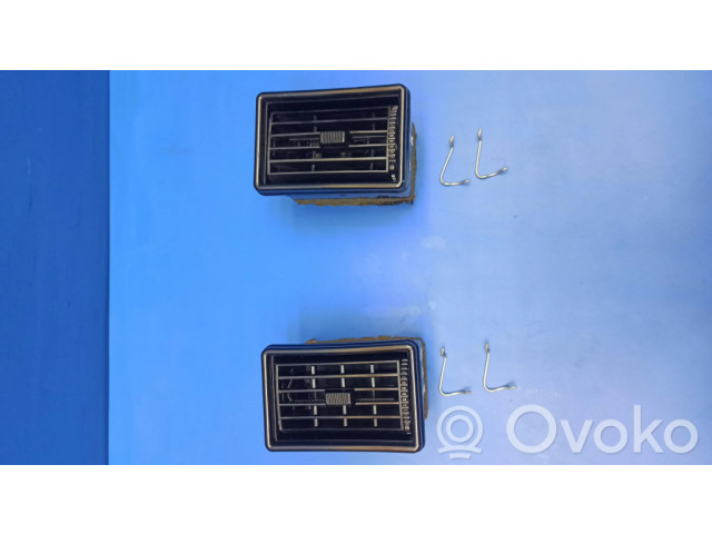 Задняя воздушная решётка