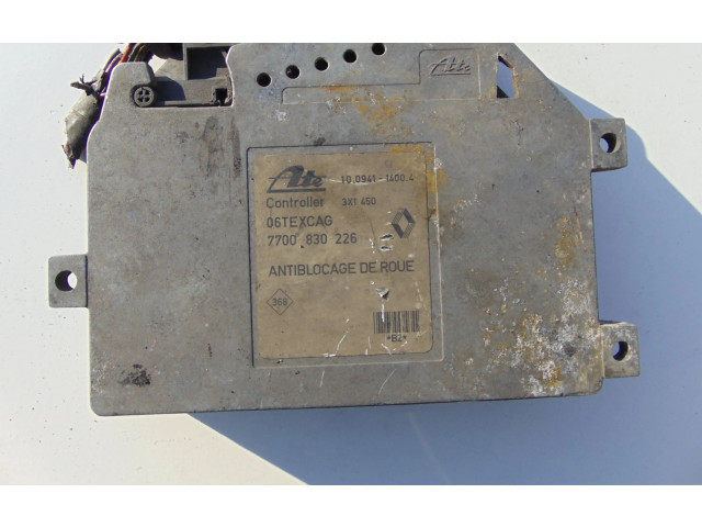 Блок управления двигателя 7700830226 Renault Twingo I