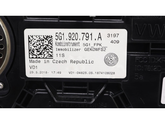 Панель приборов 5G1920791A Volkswagen Golf VII