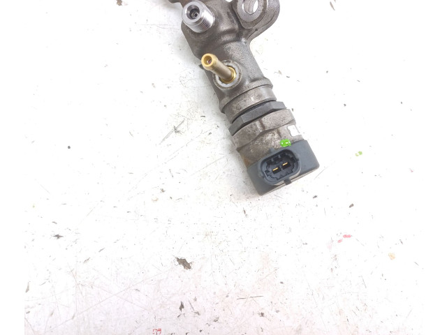 Vstřikovací lišta 2381033030, 2328033020 Toyota Auris 150 1ND-TV