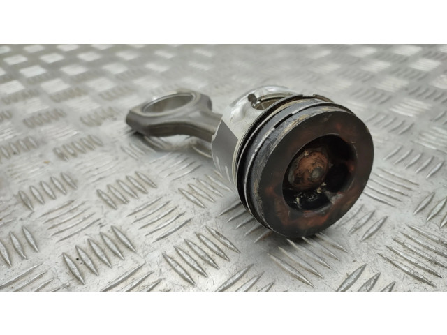 Поршень с шатуном Citroen Jumpy 1.6