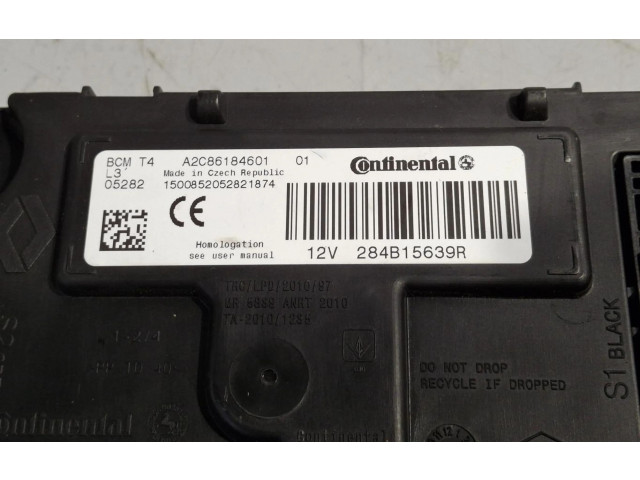 Блок управления двигателя 284B15639R   Renault Clio I