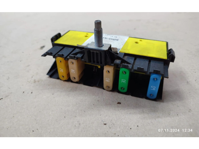 Pojistková skříňka Peugeot 5008 2011