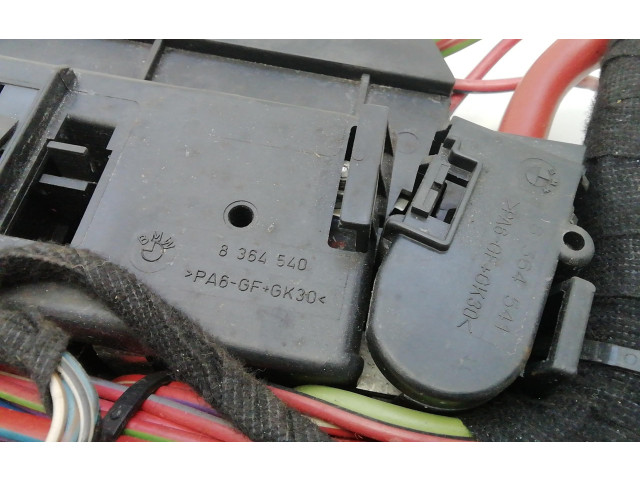 Блок предохранителей 8364540, 8364540   BMW X3 E83    