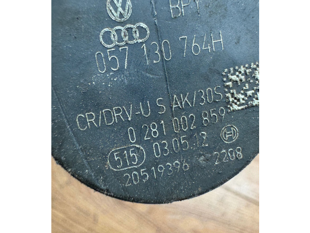 Топливная рампа R03L125C Volkswagen Golf VI