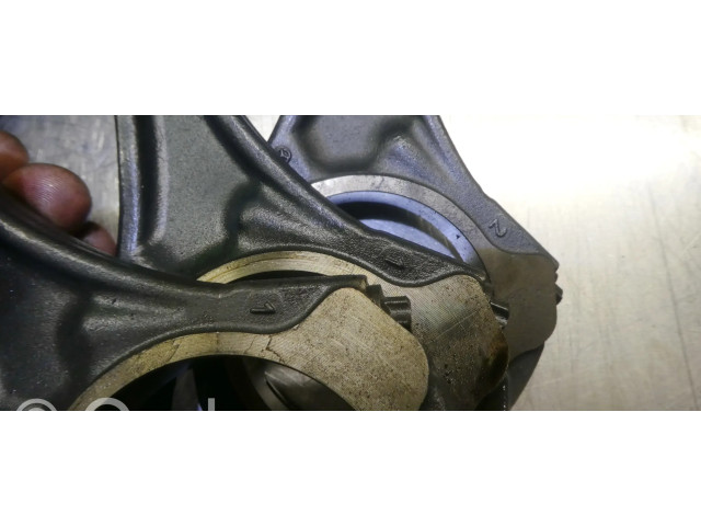 Píst 8370 Mercedes-Benz C AMG W204 3.0