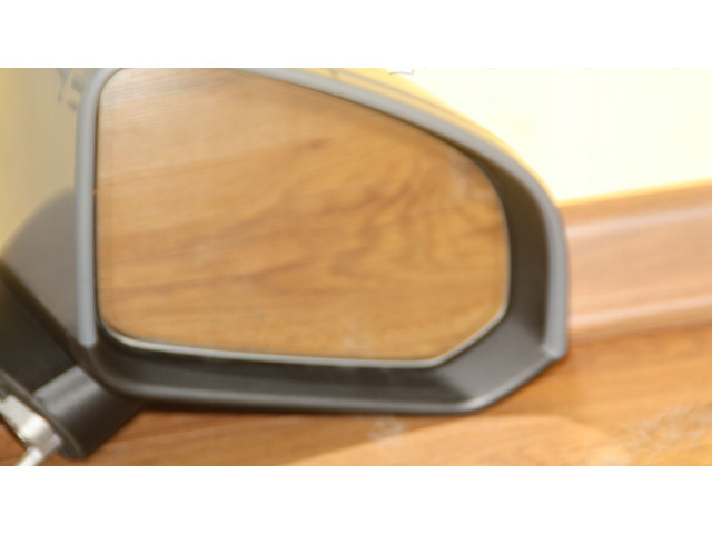 Зеркало электрическое Volvo XC40 - года