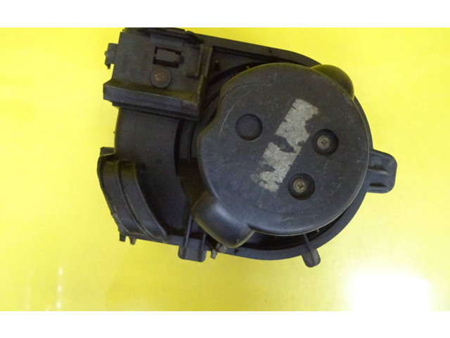 Вентилятор печки    664565R   Renault Clio II