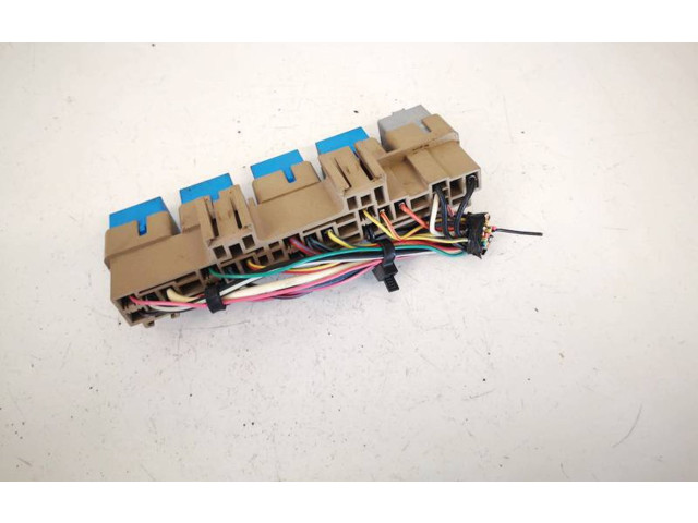 Pojistková skříňka Subaru Outback (BS) 2015