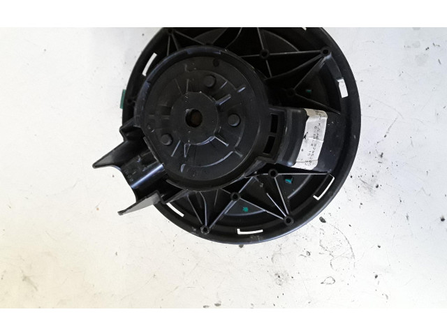 Вентилятор печки Jeep Cherokee III KJ