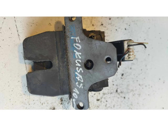 Zámek zadních dveří Ford Focus 2010
