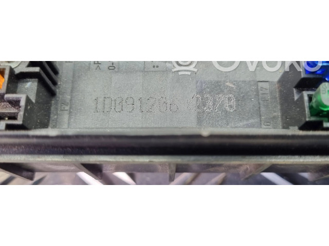 Řídící jednotka 03G906021CG, 0281012746   Volkswagen Caddy 2007