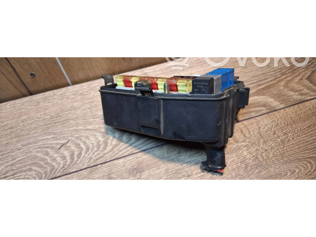 Блок предохранителей 9128576 Volvo C70