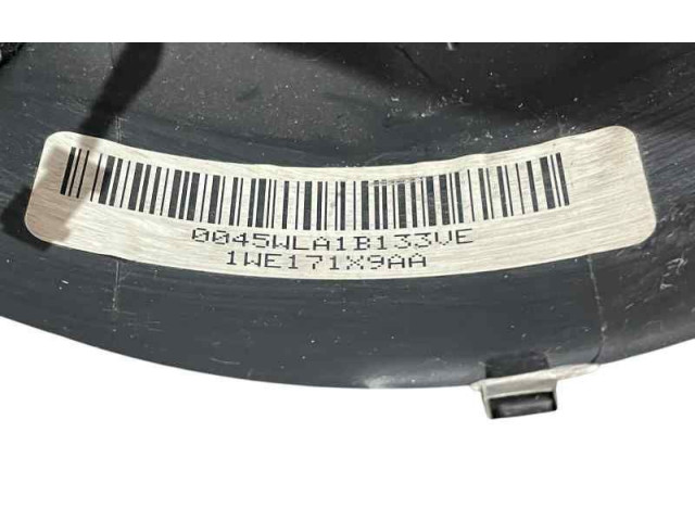 Руль Jeep Grand Cherokee  2010 - 2021 года 1WE171X9AA, 1TE65DX9AB      