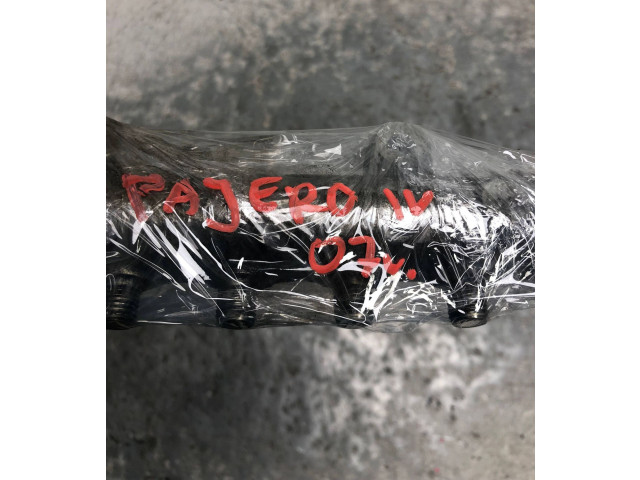 Vstřikovací lišta Mitsubishi Pajero