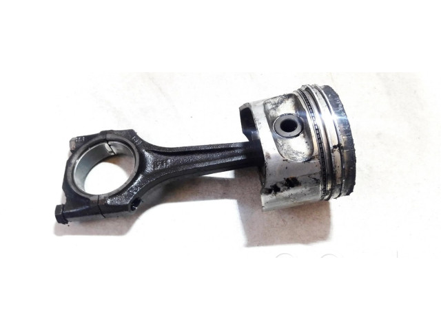 Píst Opel Corsa B pro benzínový motor 1.4