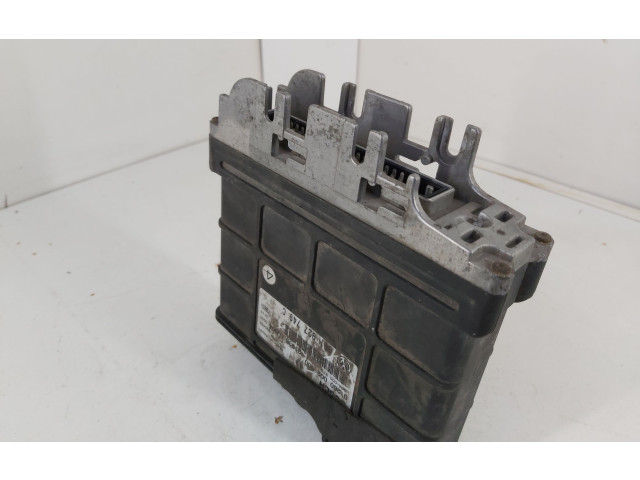 Řídící jednotka 0260002500, 001927749C Volkswagen Polo III 6N 6N2 6NF 2000