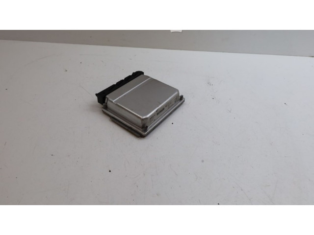 Блок управления впрыском    Volvo V70