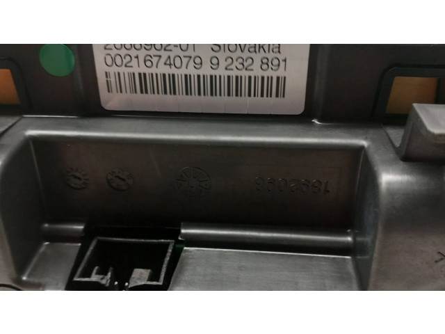 Přístrojová deska BMW 1 F20 F21 2014 17649411, 9350104