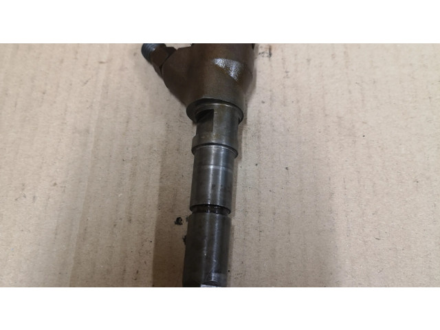 Форсунка 0445110008    Citroen Xantia для дизельного двигателя  2