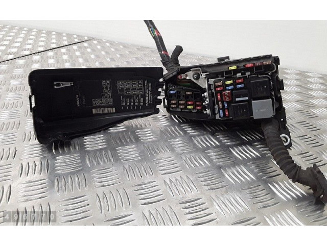 Блок предохранителей 6G9T14A067CA Volvo S80