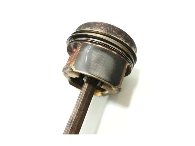 Píst Volkswagen Touareg I