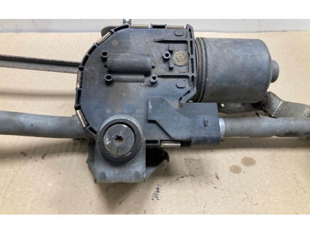 Моторчик заднего дворника Volkswagen Caddy