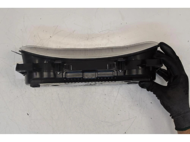 Панель приборов    Jeep Renegade       