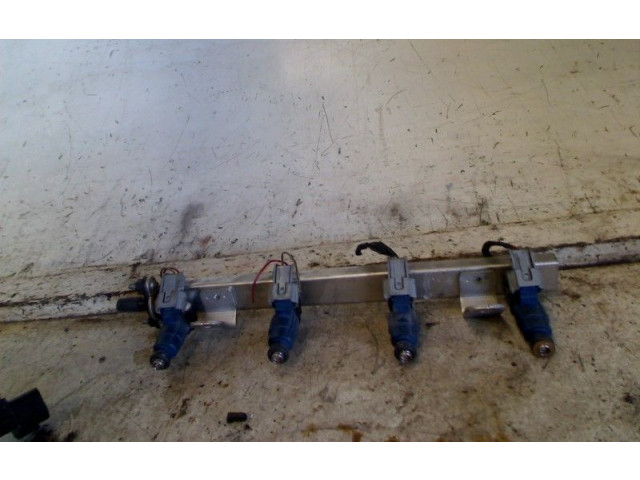 Топливная рампа KIA Pro Cee'd I для двигателя G4FA