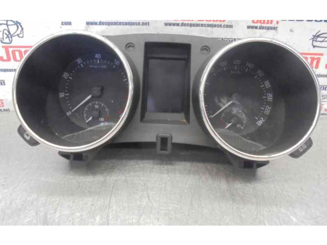 Панель приборов    Skoda Yeti (5L)       