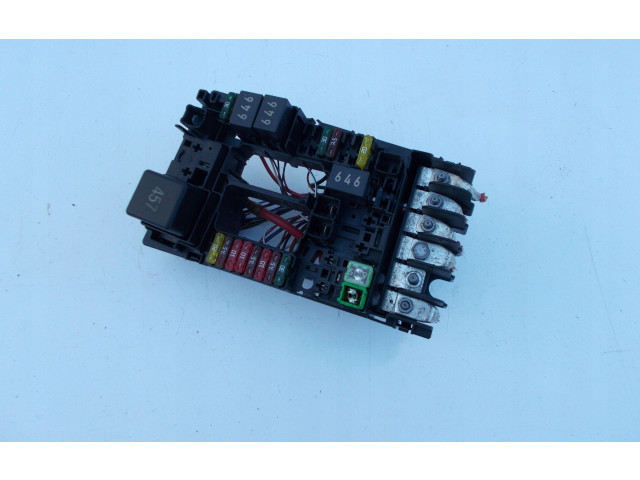 Блок предохранителей 5Q0937125B, 5Q0937125B Skoda Octavia Mk3 (5E)