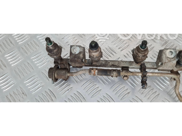 Vstřikovací lišta Daihatsu Feroza