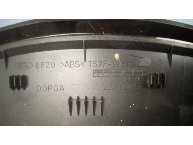 Přístrojová deska Ford Mondeo Mk III 2006 1S7F108411, 44ZU187