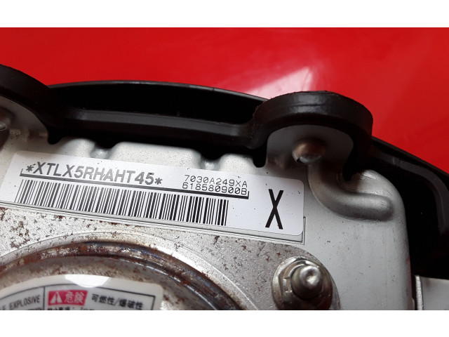 Подушка безопасности водителя 7030A249XA, 618580900B Mitsubishi Pajero