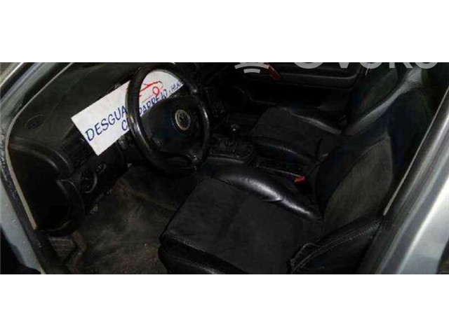 Переключатель дворников    Volkswagen Passat Alltrack