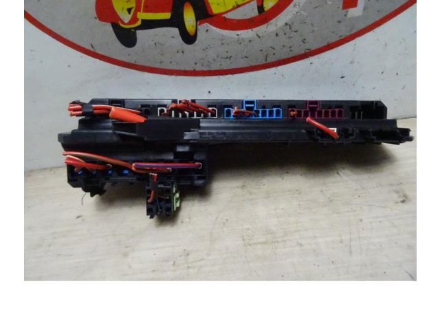 Блок предохранителей     BMW 5 E60 E61    