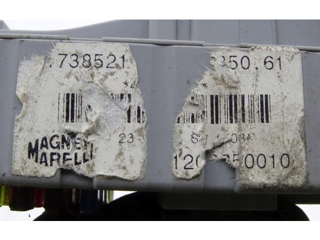 Блок предохранителей  51732919   Fiat Idea    