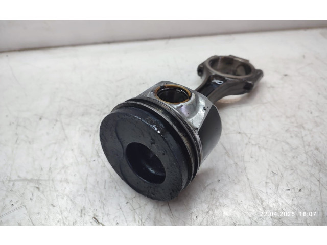 Píst Volkswagen Touareg I