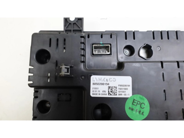 Přístrojová deska  Lynk & co 01 2022 8892280194, 8892280194  